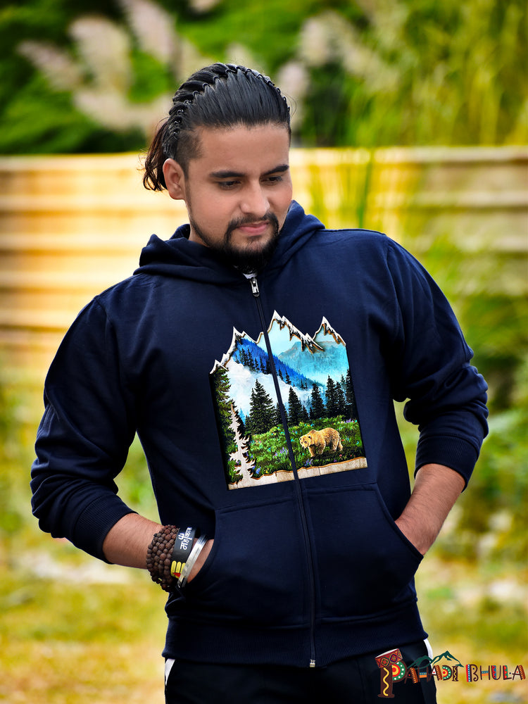 Bear in the mountains navy blue zipper hoodie